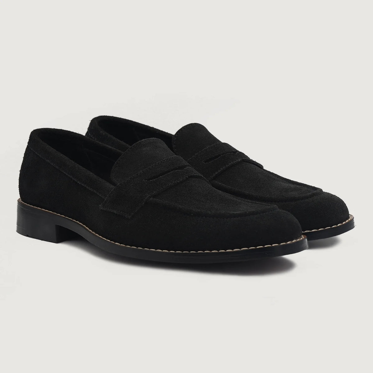 Baxton 经典黑 Suede 真皮乐福鞋 男士 For Men in Black Goatskin Suede - 侧面轮廓视角 | 官方商城选购
