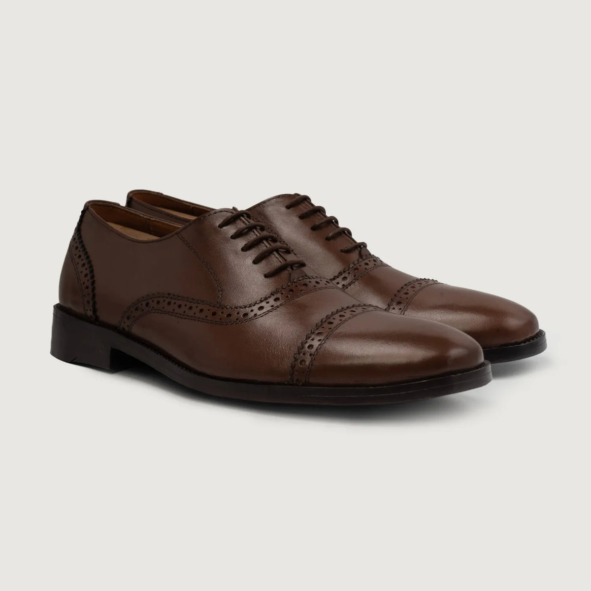 Greyson Brogues Oxford 复古棕 真皮皮鞋 男士 For Men in Brown Full-Grain Leather - 侧面轮廓视角 | 官方商城选购