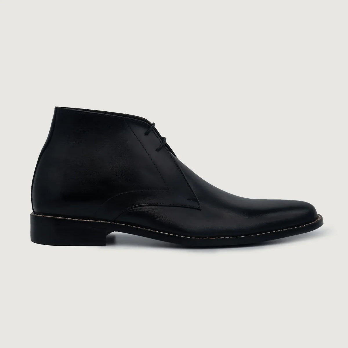 Black Full-Grain leather Boots - 固特异沿条缝制工艺与鞋头细节