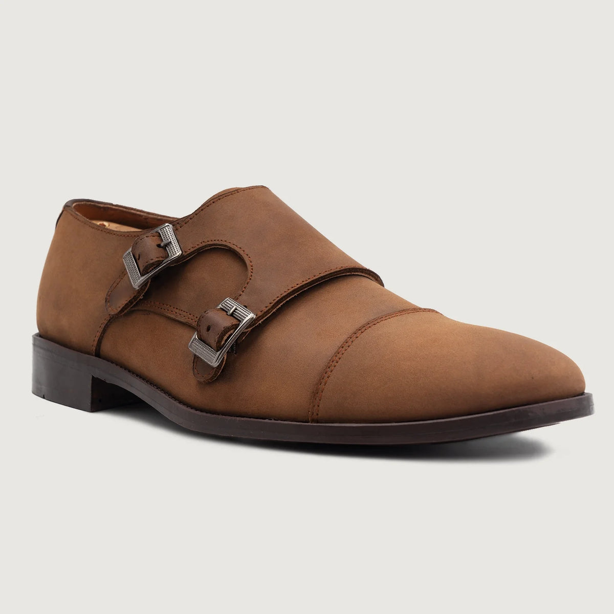 High-Traction Rubber Outsole & Lug Tread Pattern on Boston 真皮皮鞋 Oil Pull-up 复古棕 真皮皮鞋 For Men