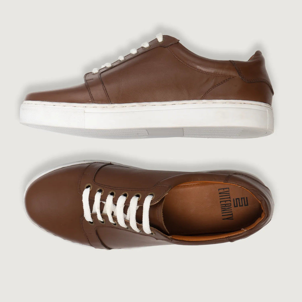 High-Traction Rubber Outsole & Lug Tread Pattern on Carter Runn 复古棕 真皮休闲板鞋运动鞋 男士 For Men