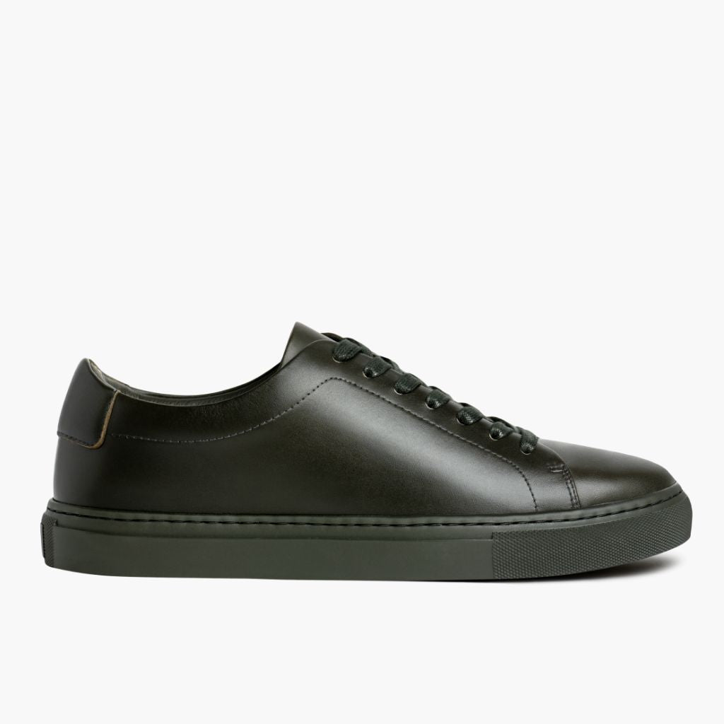Classic Full-Grain leather Sneakers - 固特异沿条缝制工艺与鞋头细节