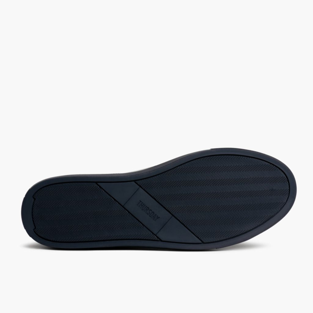 High-Traction Rubber Outsole & Lug Tread Pattern on Encore Navy 真皮休闲板鞋运动鞋 男士