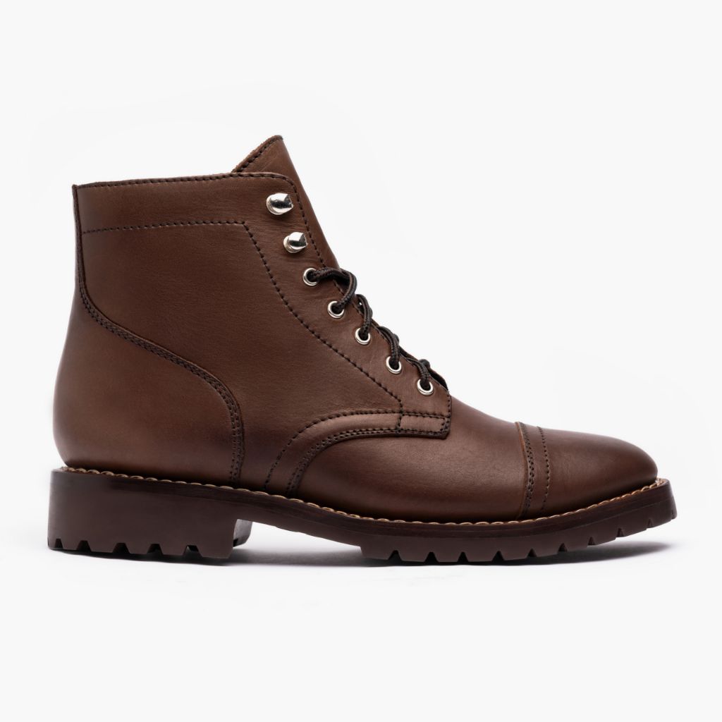 Classic Full-Grain leather Boots - 固特异沿条缝制工艺与鞋头细节