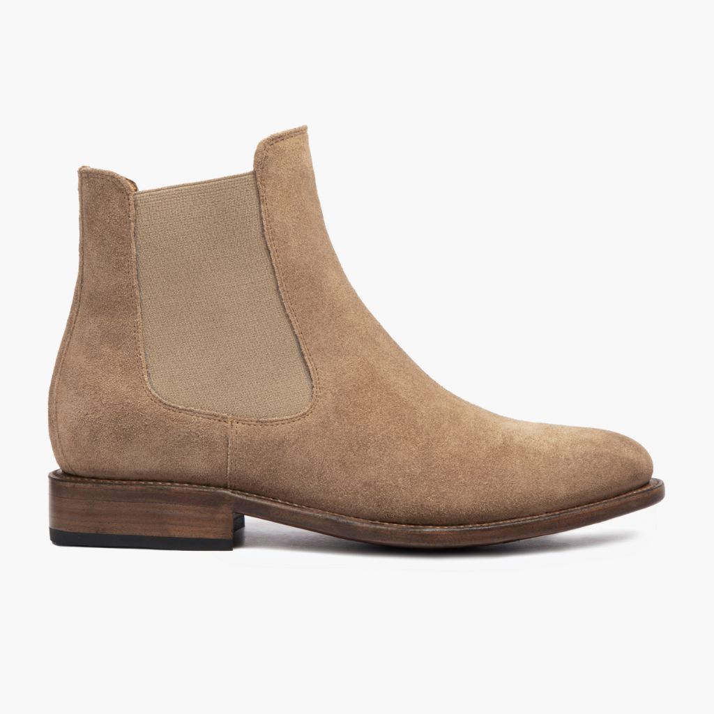 Classic Full-Grain leather Boots - 固特异沿条缝制工艺与鞋头细节