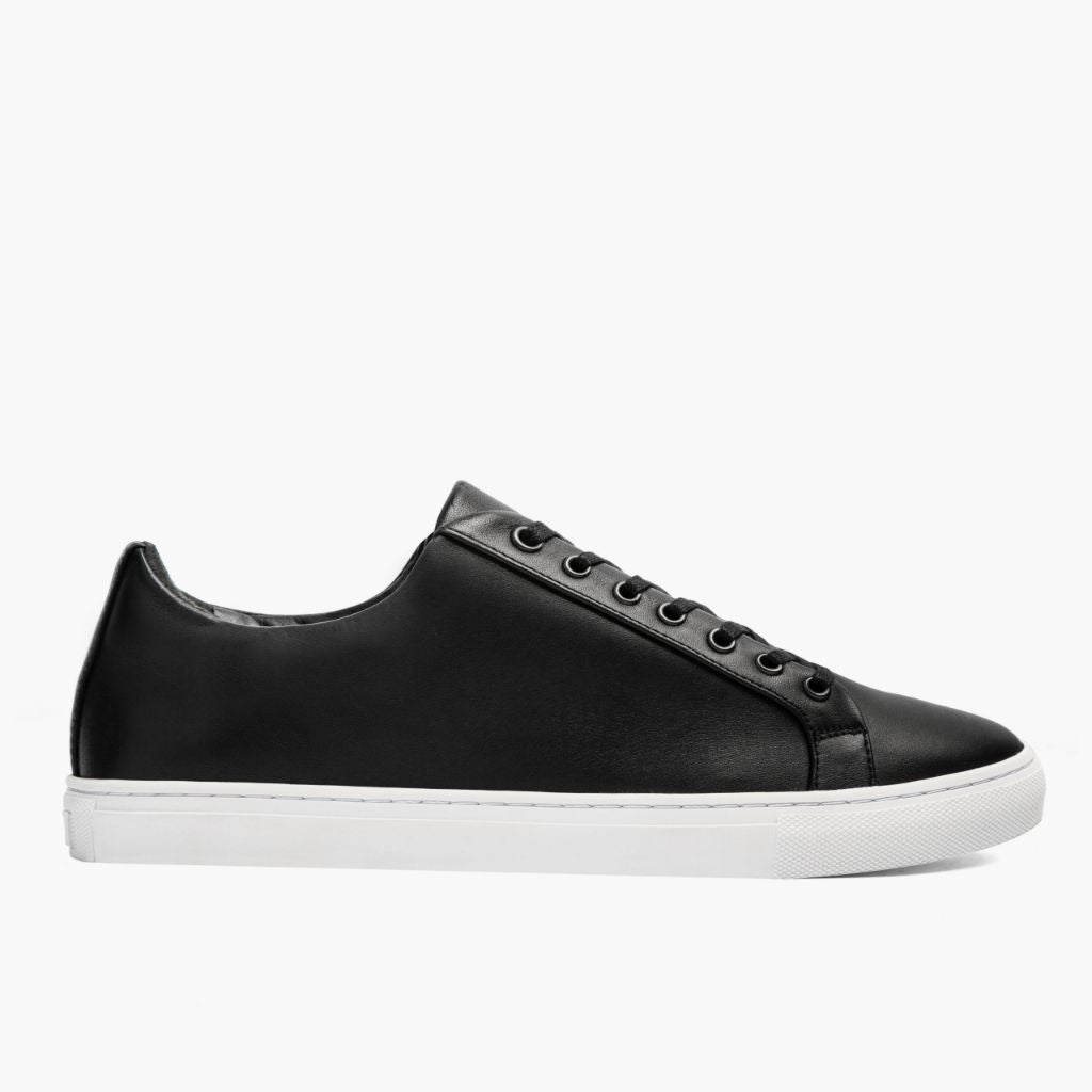Black Full-Grain leather Sneakers - 固特异沿条缝制工艺与鞋头细节