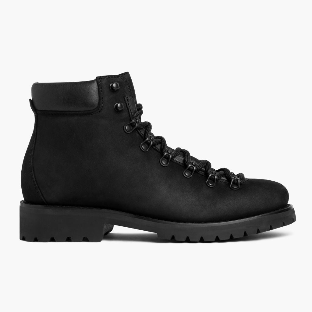 Black Full-Grain leather Boots - 固特异沿条缝制工艺与鞋头细节