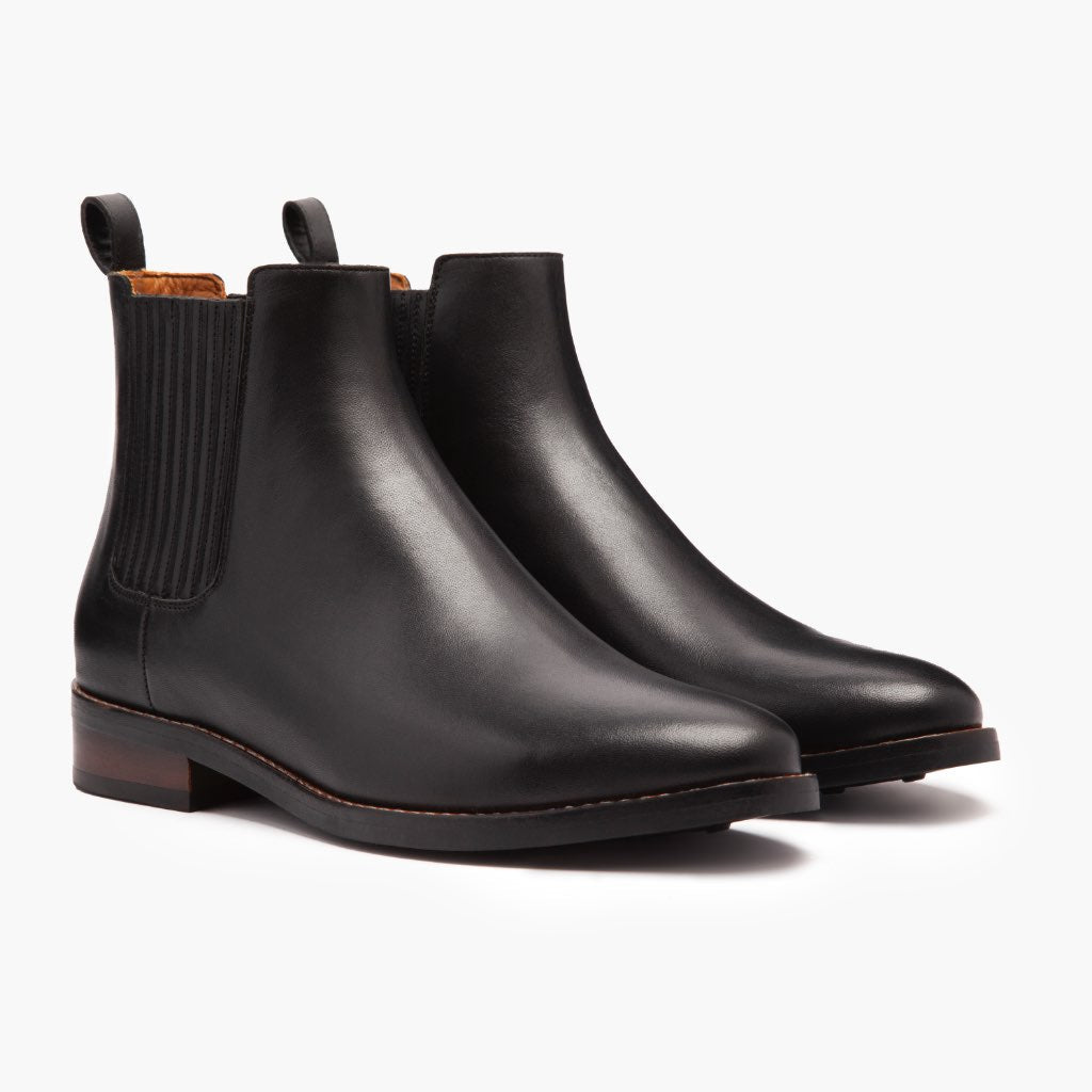 Black Full-Grain leather Boots - 固特异沿条缝制工艺与鞋头细节