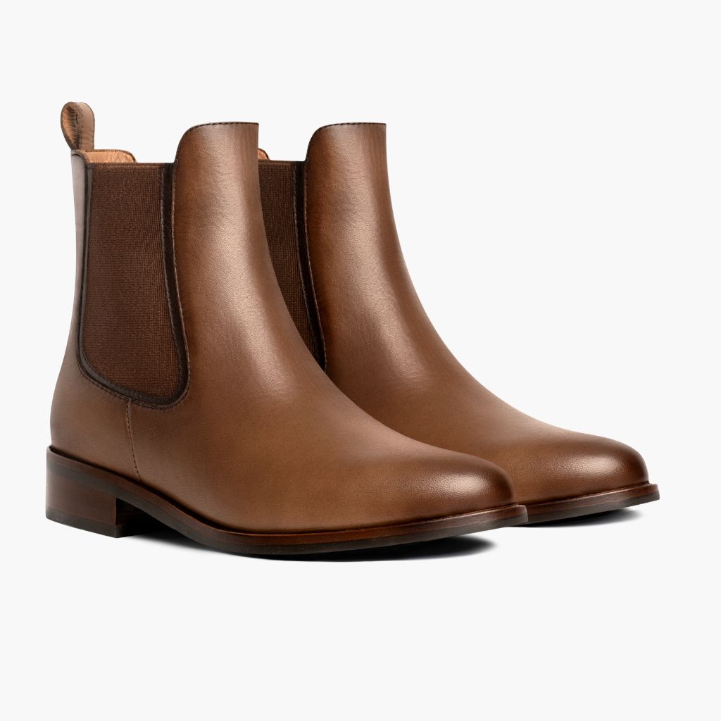 Classic Full-Grain leather Boots - 固特异沿条缝制工艺与鞋头细节
