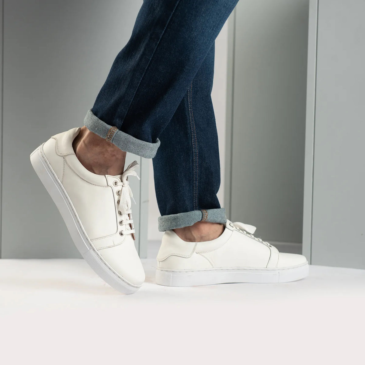 Orlaven Carter Runn White 真皮休闲板鞋运动鞋 男士 footwear image 10
