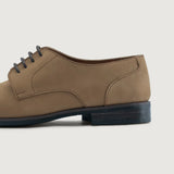 Authentic Full-Grain Leather Grain Depth & Pull-Up Patina Texture Detail