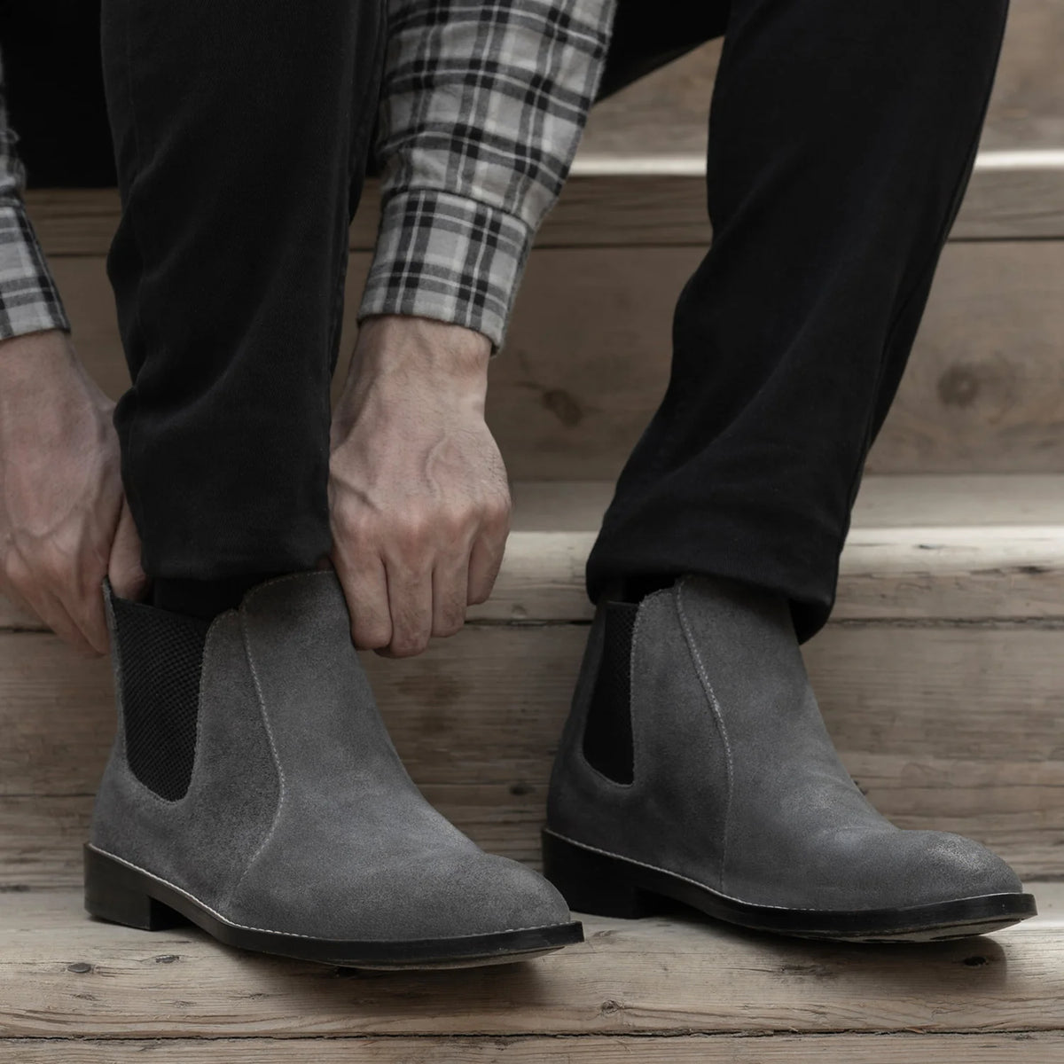 Orlaven Clarkson Chelsea Grey Suede 真皮工装靴马丁靴 - StudGuard 男士 footwear image 10