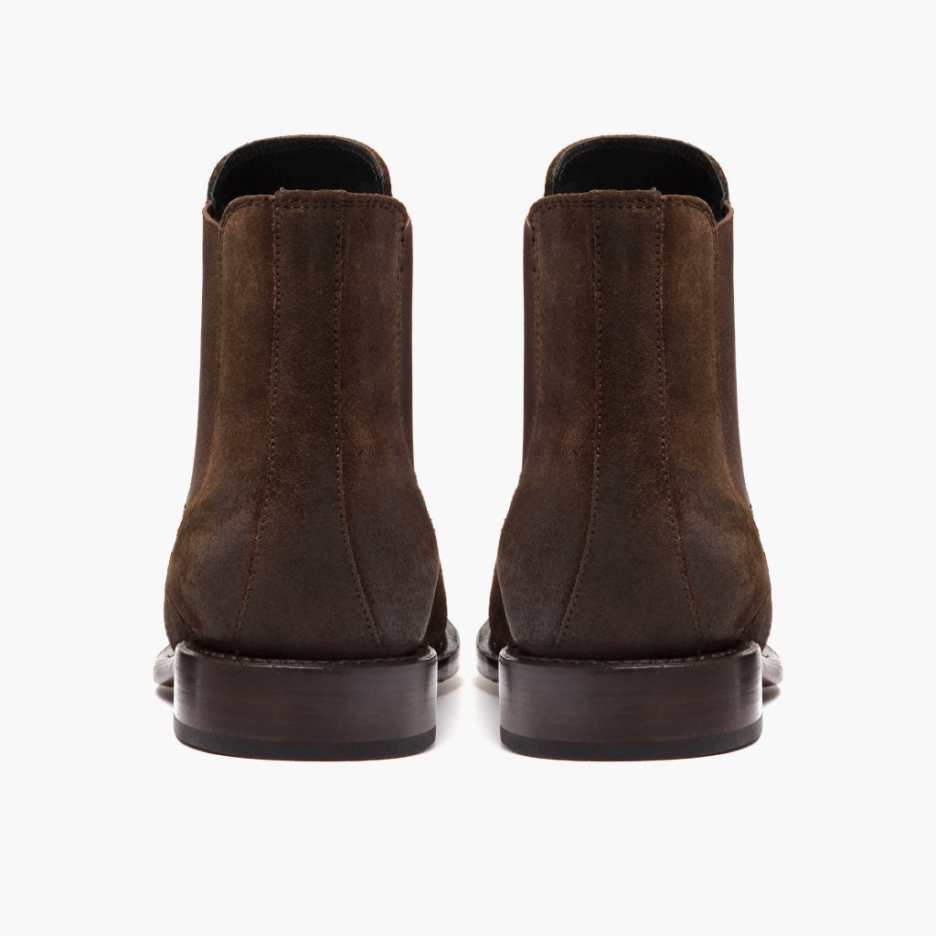 High-Traction Rubber Outsole & Lug Tread Pattern on Cavalier Dark 复古棕 真皮工装靴马丁靴 男士