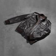 Styled Fit Perspective of Men's Agent Shadow 棕色 真皮飞行员夹克 男士 on Model - Natural Daylight Drape