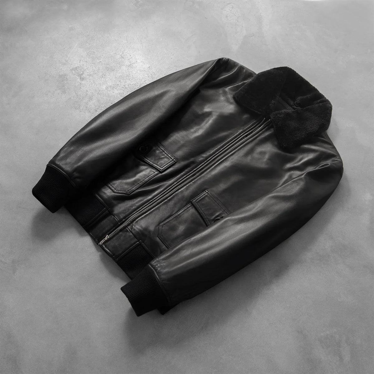 Rib Knit &amp; Hem Craftsmanship Construction Detail on Men's Airin G-1 黑色 真皮飞行员夹克 男士
