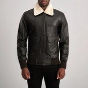 
细节特写 of Shirt with Removable Fur & Zipper Hardware on Airin G-1 复古棕 & Cream 真皮飞行员夹克 男士