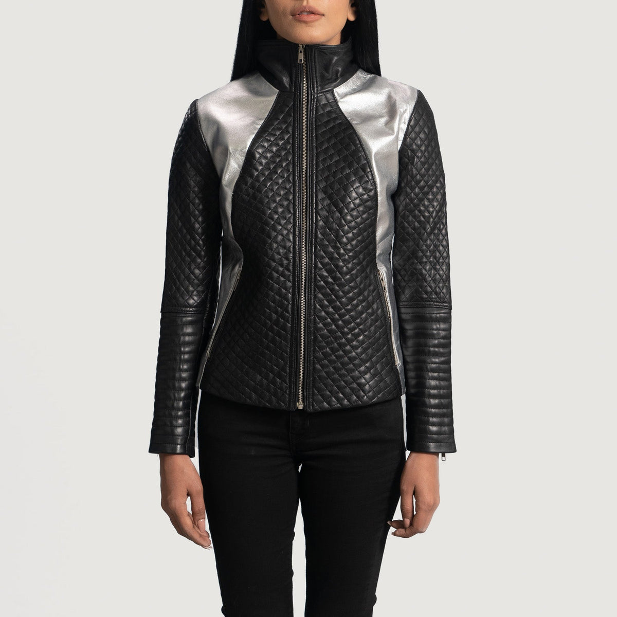 Women's Alia Metallic 黑色 真皮机车夹克 女士 - Lateral Side Profile View Showing Sleeve Cut &amp; Athletic Taper Fit