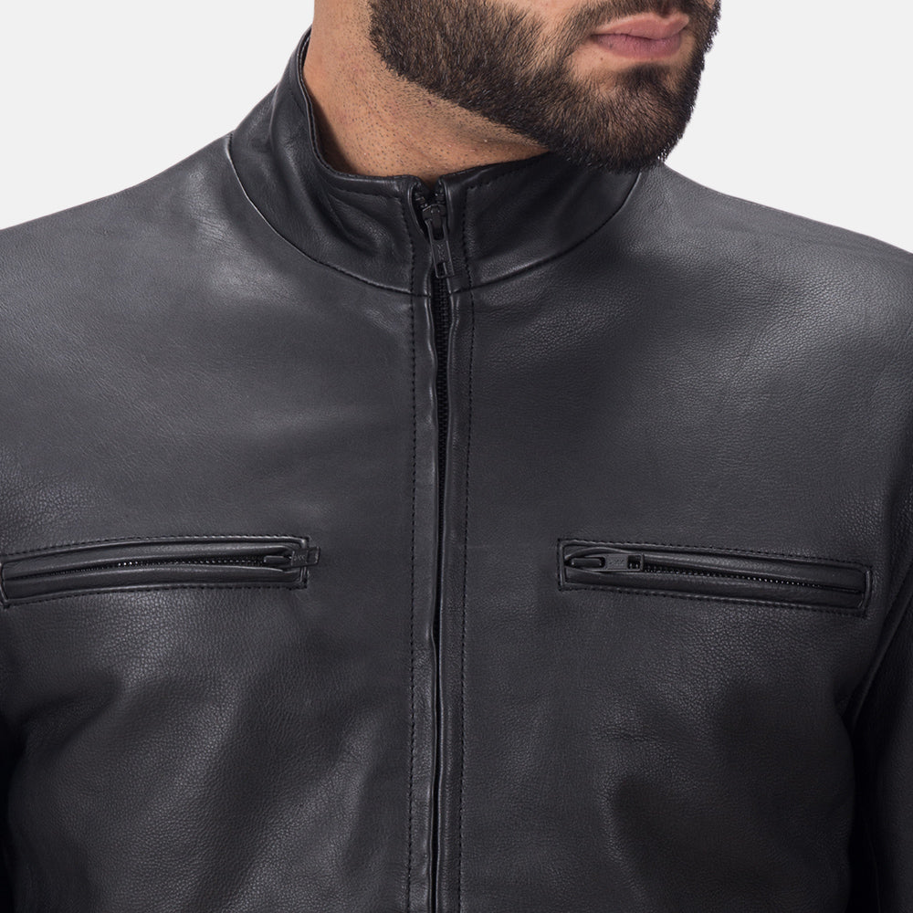 Close-Up Detail of High neck &amp; Zipper Hardware on Austere Matte 黑色 真皮机车夹克 男士