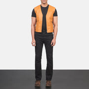 Men's Brandon 浅褐色 棕色 真皮马甲 男士 - Lateral Side Profile View Showing Sleeve Cut &amp; Athletic Taper Fit