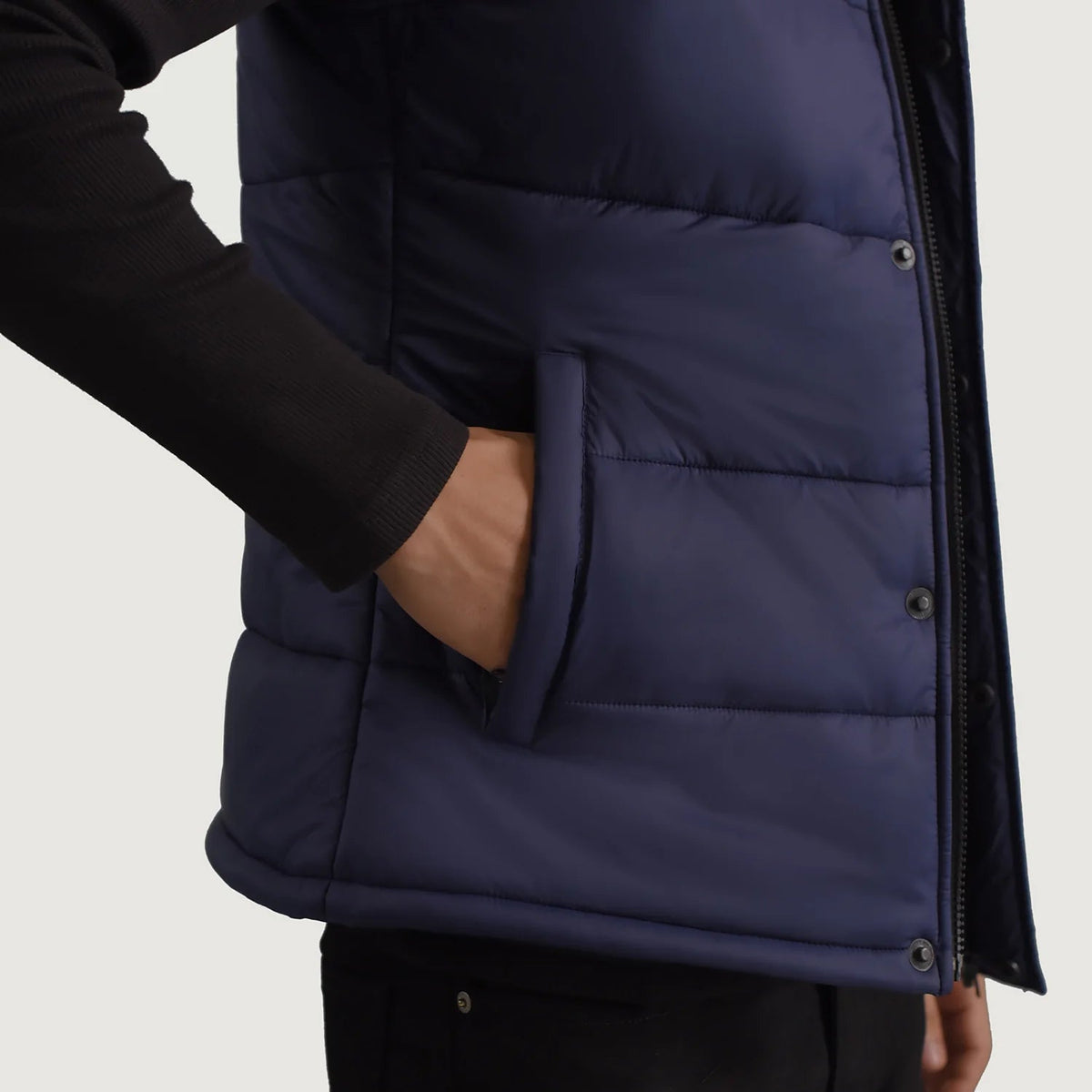 
内衬展示 Showing Quilted Viscose Lining & 内部双侧实用暗袋