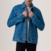 Conard Blue Denim Trucker 真皮夹克 男士 For Men in Blue Full-Grain Leather - Front Profile View &amp; Tailored Silhouette | Buy Online