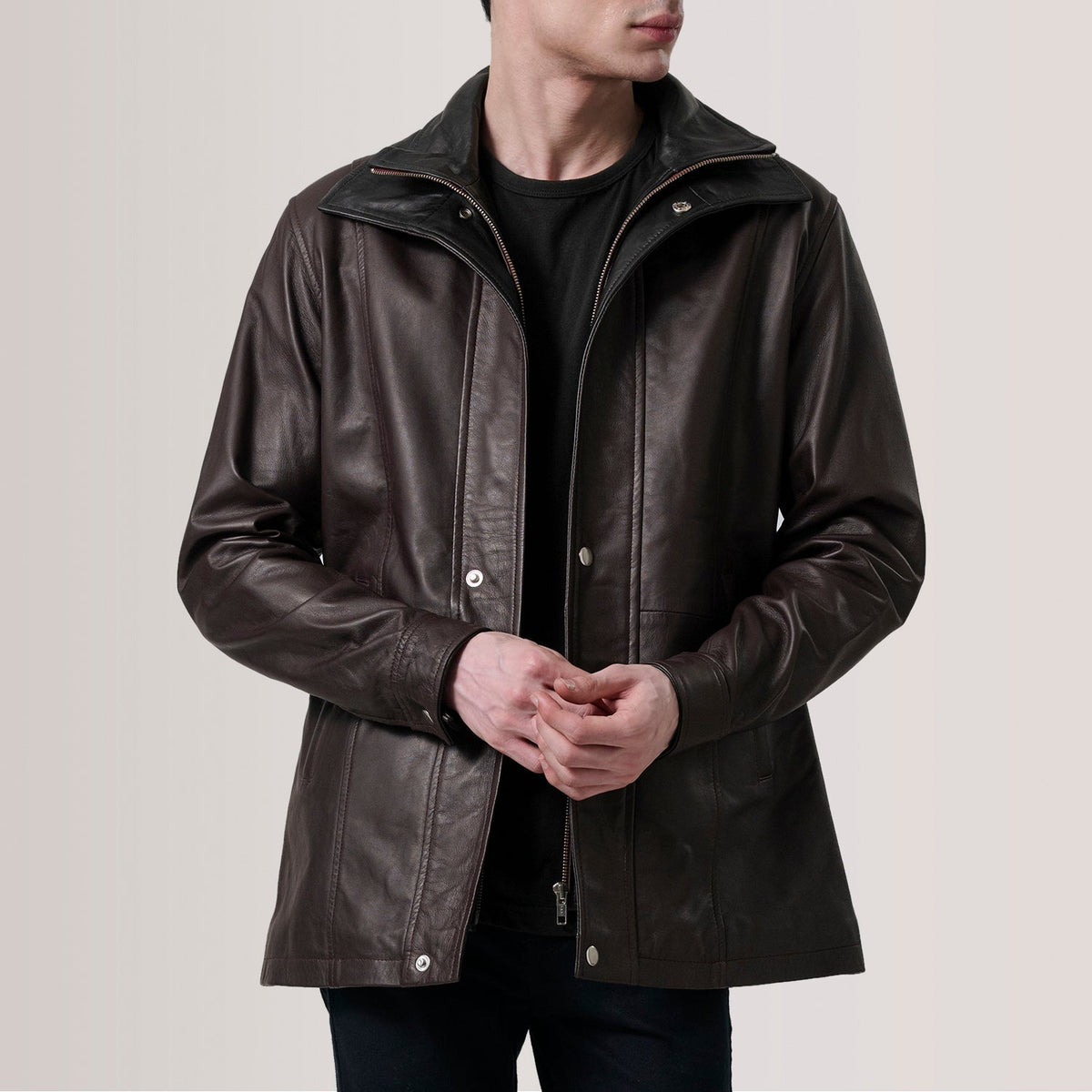 
Tailored Rib Cuffs & Hem Craftsmanship Construction Detail on Connor Black Leather Coat For Men