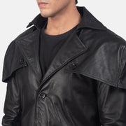 Close-Up Detail of Classic Collar &amp; Buttons + Belt Hardware on Men's Deux 黑色 Leather Duster 男士