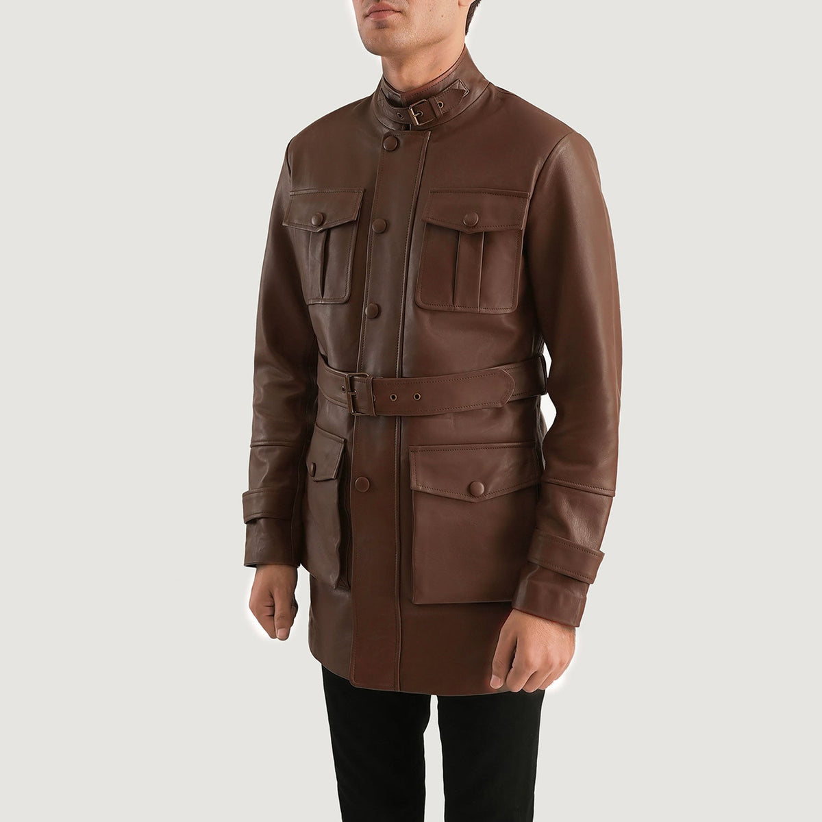
Brown Cowhide leather Jacket - 展现肩线贴合与利落下摆的背部视角