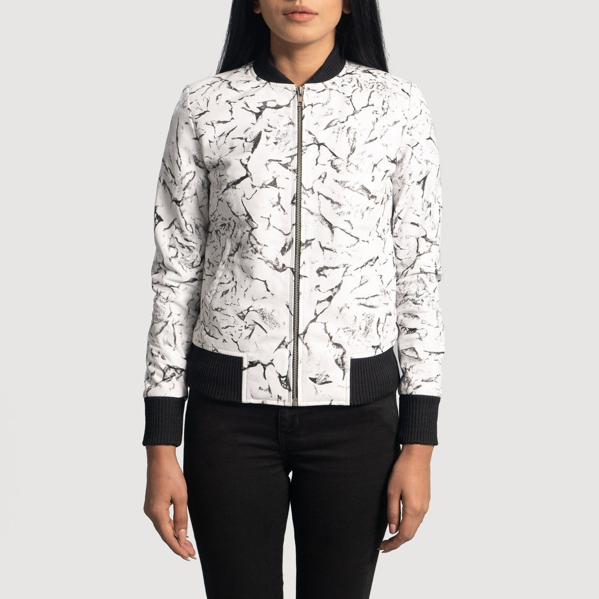 Women's Donna Blake White 真皮飞行员夹克 女士 in White Sheepskin Dip &amp;Amp; Dye - Front Profile View &amp; Tailored Silhouette | Buy Online