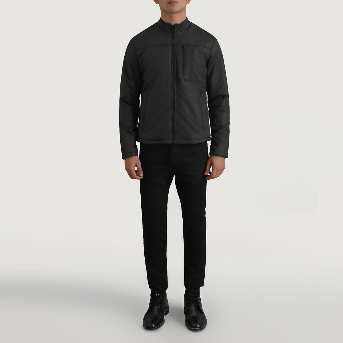 Elliot 黑色 Lightweight 真皮夹克 男士 - Lateral Side Profile View Showing Sleeve Cut &amp; Athletic Taper Fit