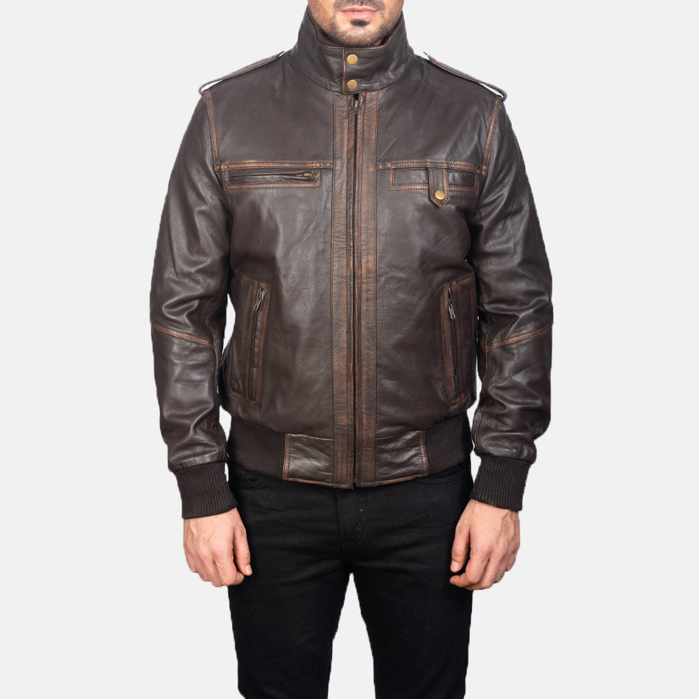 
细节特写 of High neck & Zipper Hardware on Street Brown Leather Bomber Jacket