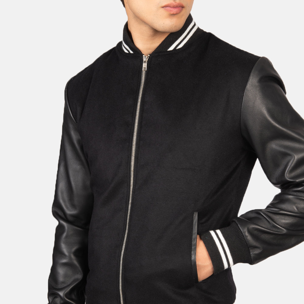 
内衬展示 Showing Quilted Polyester Lining & 内部双侧实用暗袋