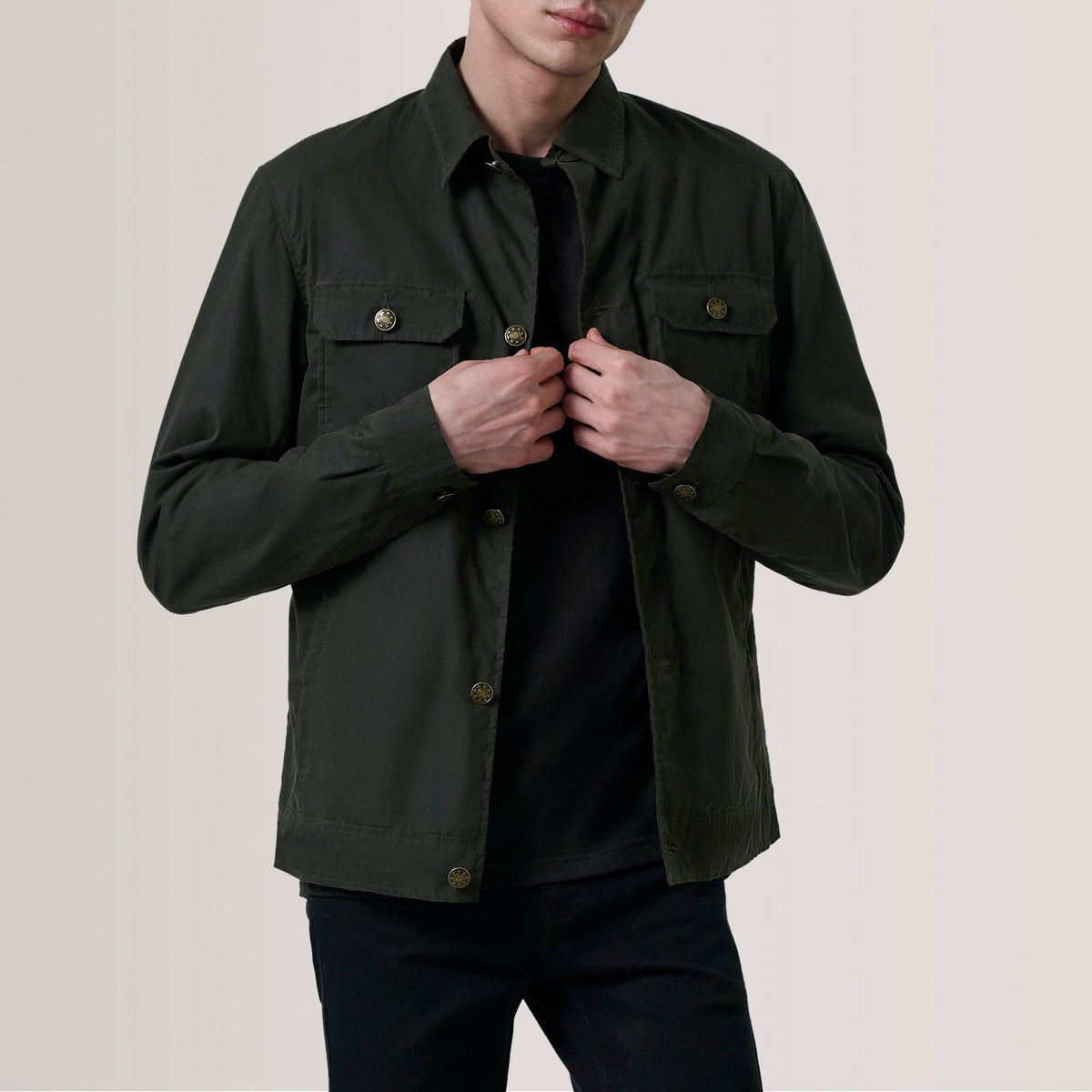 Irwin Olive Waxed Canvas Field 真皮夹克 男士 For Men in Olive Waxed Cotton Canvas - Front Profile View &amp; Tailored Silhouette | Buy Online