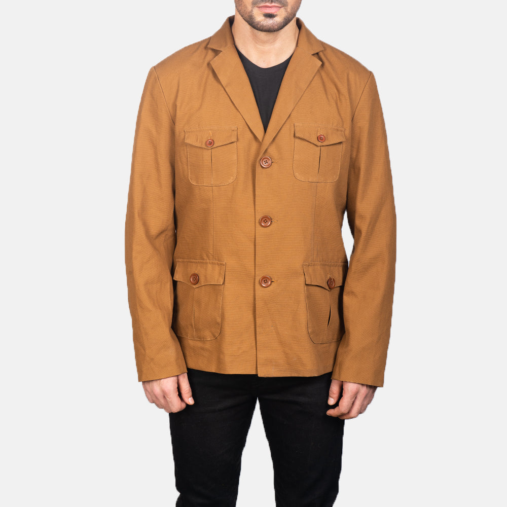 Close-Up Detail of Notch &amp; Button Hardware on Kajetan Khaki Safari 真皮夹克 男士