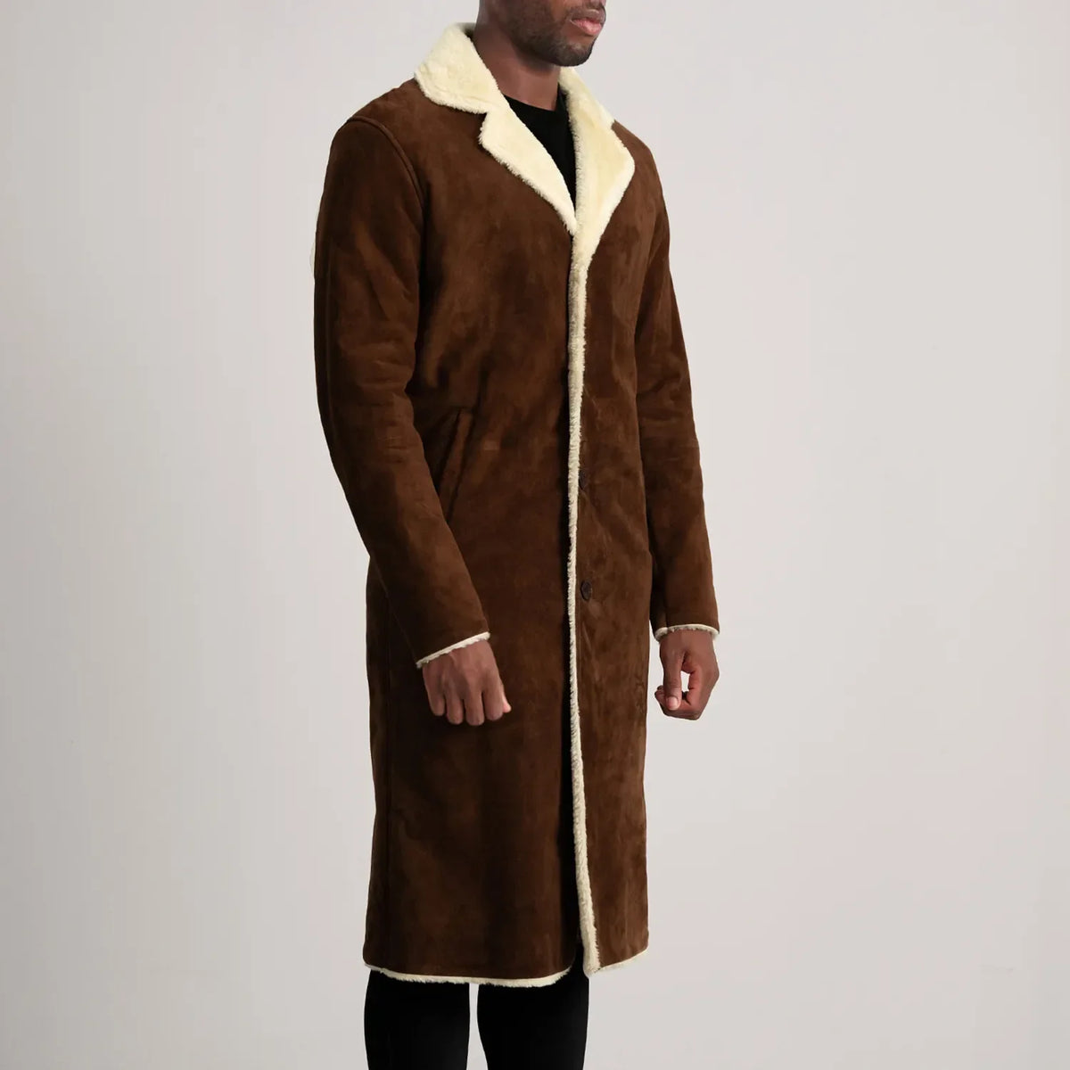 
Brown Goatskin Suede Aviator Jacket - 展现肩线贴合与利落下摆的背部视角