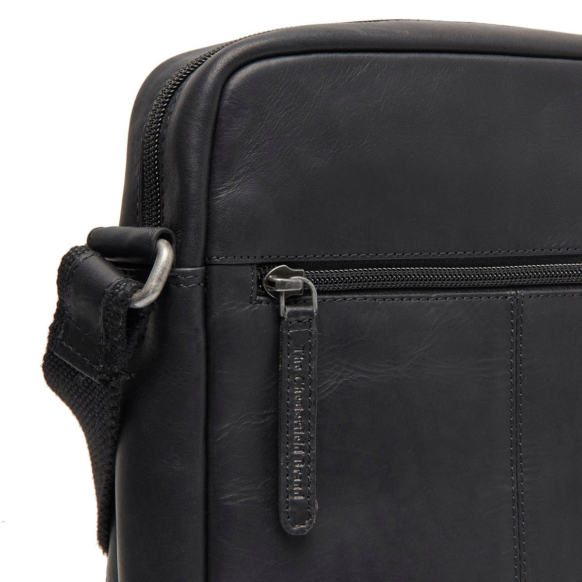 Solid Antique Brass Hardware &amp; Heavy-Duty Dual Zipper Detail on Anzora Full-Grain Leather Crossbody Bag 男士