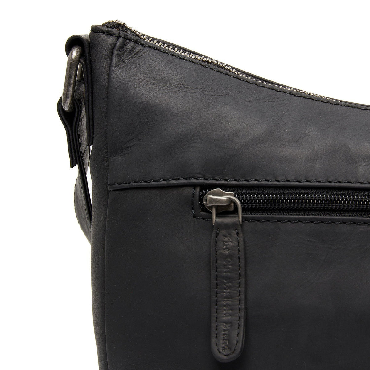 
内衬展示 Showing Dedicated Padded Laptop Sleeve & Multi-Compartment Organization