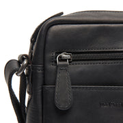 Laveno Full-Grain Leather Crossbody Bag 男士 - Structured Side Profile Showing Gusset Depth &amp; Expansion Capacity