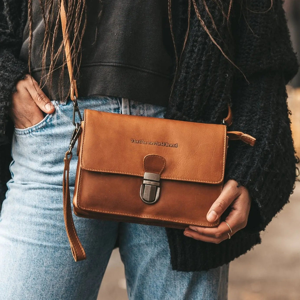 Lucca Full-Grain Leather Crossbody Bag 女士 – alternate product view 2