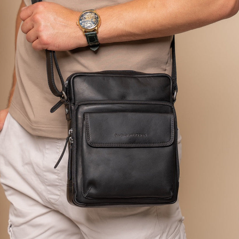 Montira Full-Grain Leather Crossbody Bag 男士