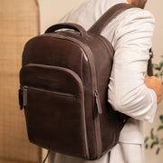 Maggiore Full-Grain Leather Laptop Backpack 男士 – alternate product view 2