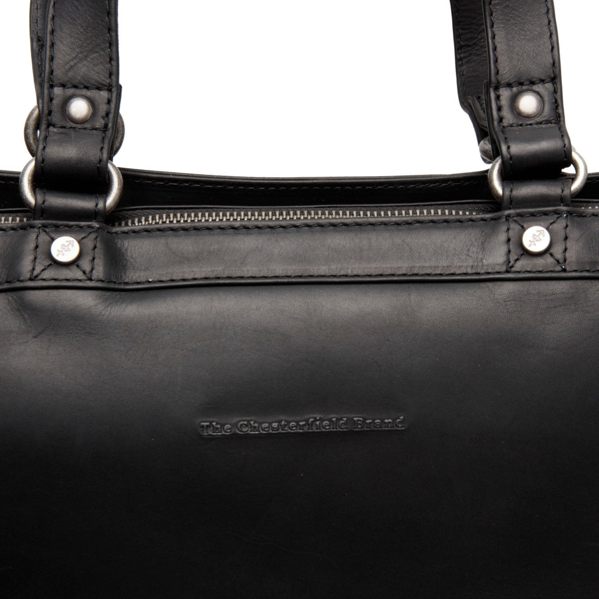 
Solid Antique Brass Hardware & Heavy-Duty Dual Zipper Detail on Manly 真皮公文电脑包
