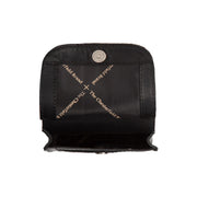 Close-Up Detail of Classic Collar &amp; Heavy-Duty Zipper Hardware on Nebra Full-Grain Leather Phone Bag 女士