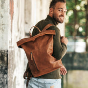 Liverpool Full-Grain Leather Roll-top Backpack 女士 – alternate product view 2