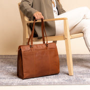 Fidenza Full-Grain Leather Shoulder Bag 女士 – alternate product view 3