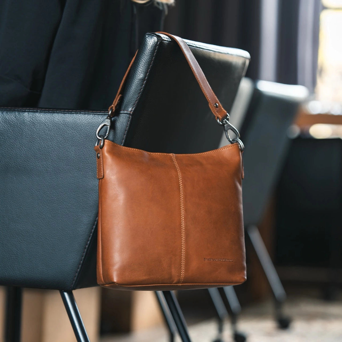 Jen Full-Grain Leather Shoulder Bag 女士 – alternate product view 2