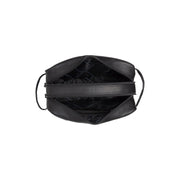 Tailored Rib Cuffs &amp; Hem Craftsmanship Construction Detail on Stefan Full-Grain Leather Toiletry Bag 女士