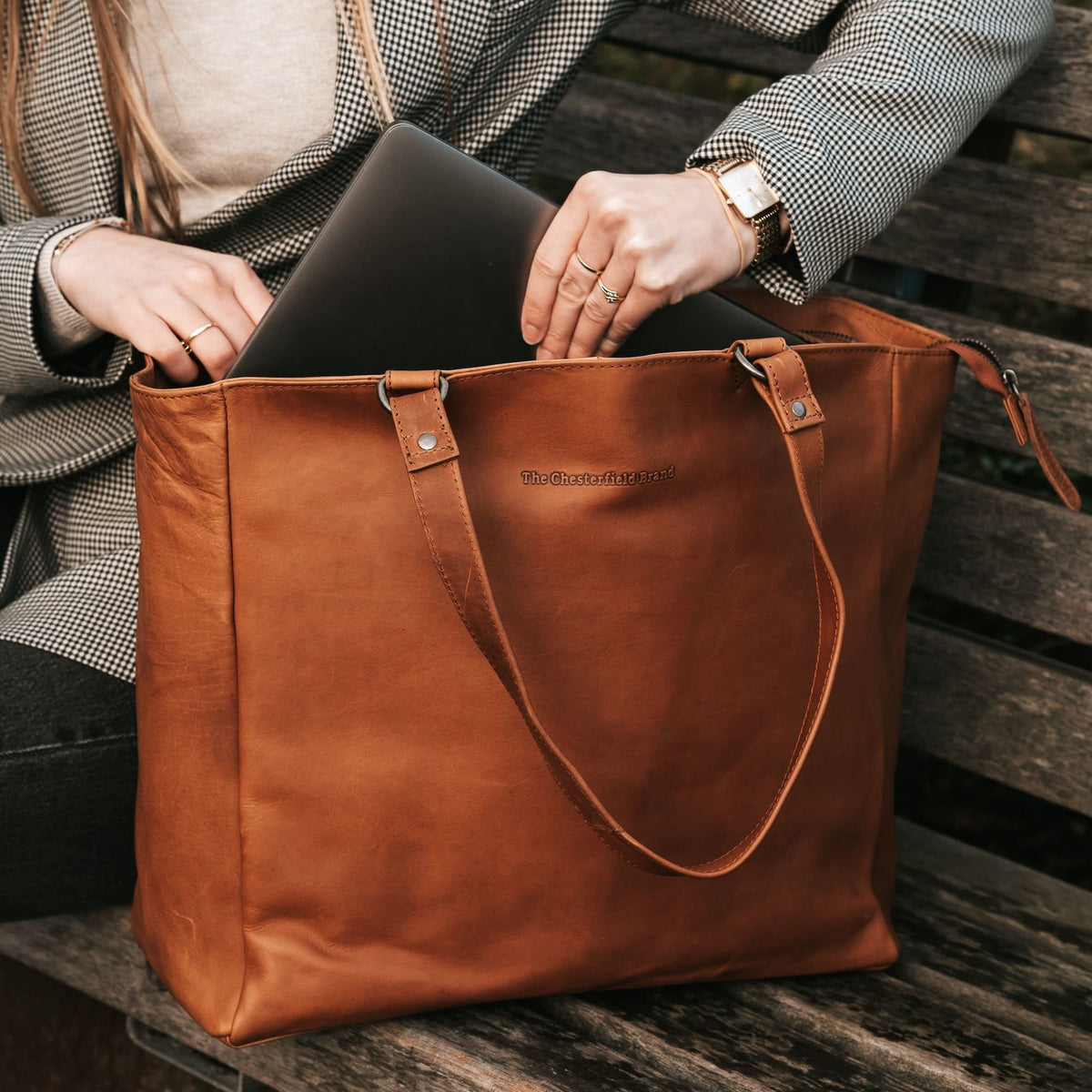 Berlin Full-Grain Leather Tote Bag 女士 – alternate product view 2