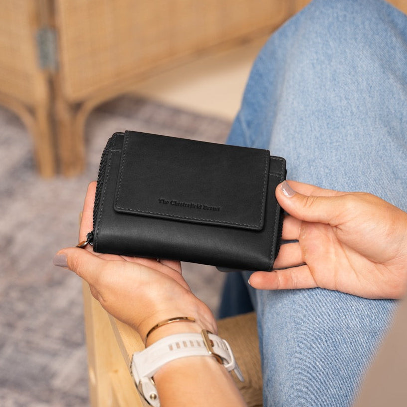 Ascot Full-Grain Leather Wallet 女士