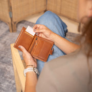 Ruby Full-Grain Leather Wallet 女士 – alternate product view 3